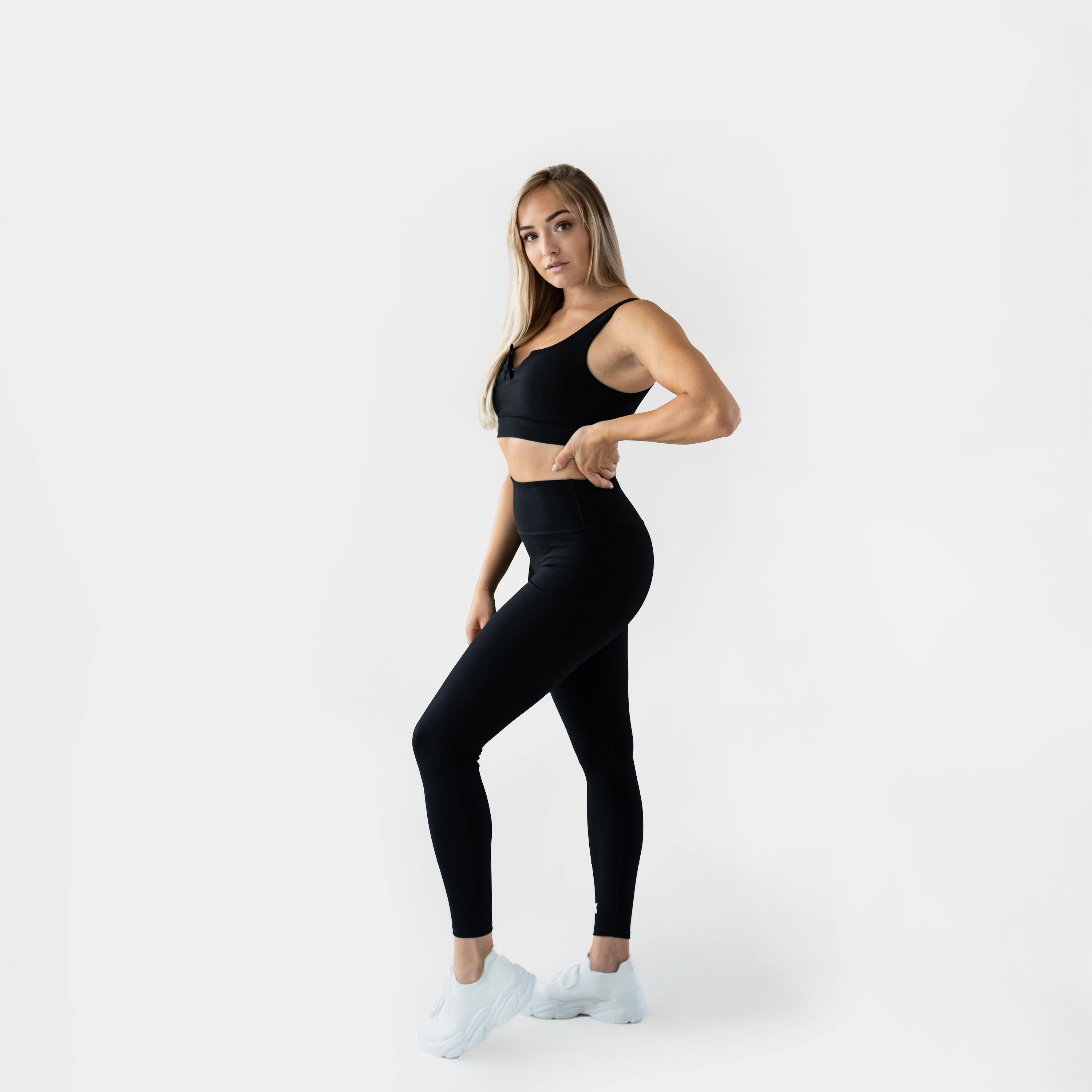 THE THEIA LEGGINGS | Jet Black